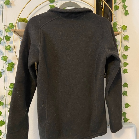 Patagonia long sleeve/sweatshirt - Picture 2 of 3